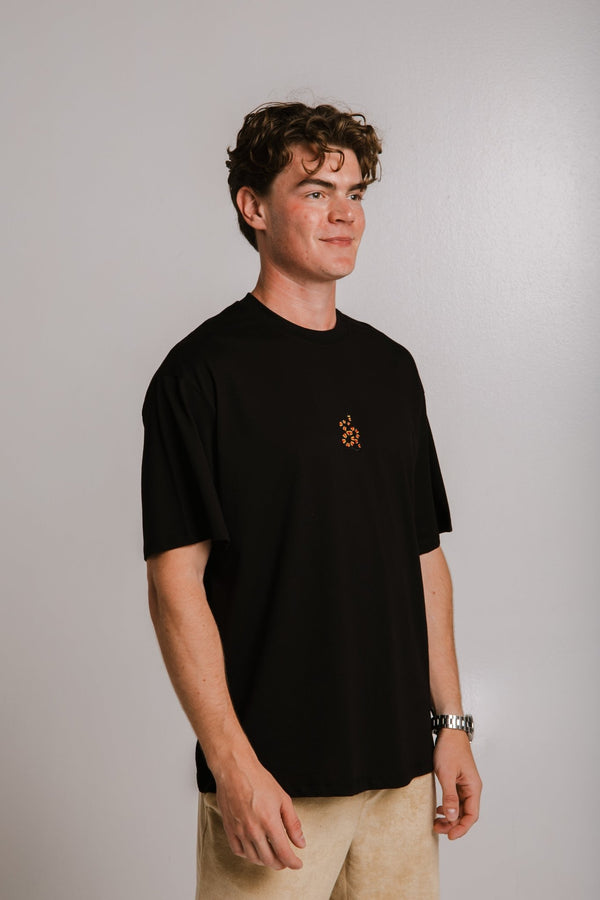 Coral Snake Oversized T-shirt - Black